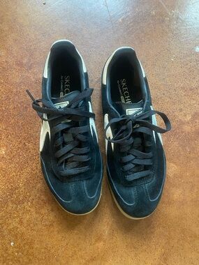 Skechers Black and White Low-Top Casual Sneakers